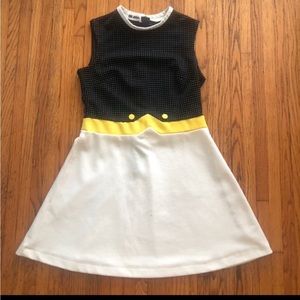 Vintage 60s groovy polyester black and white dress with yellow details. L/XL